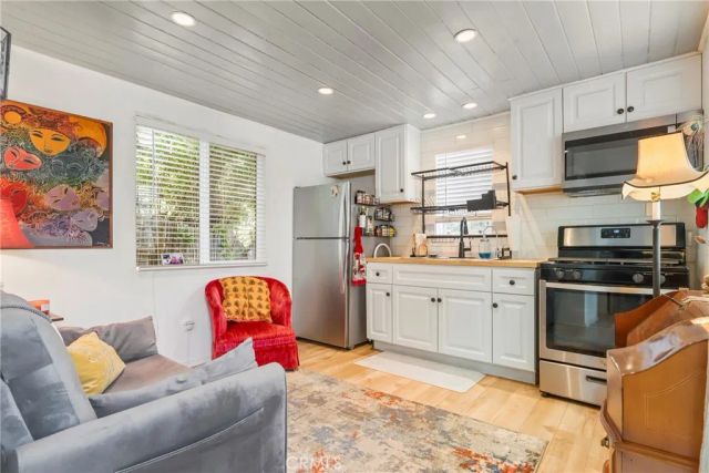 10799 Sherman Grove Ave 82, Sunland, CA 91040