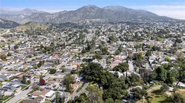 10799 Sherman Grove Ave 82, Sunland, CA 91040