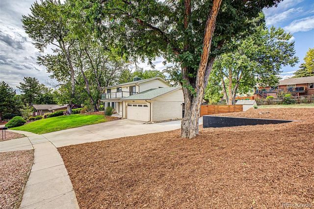 2681 S Chase Lane, Lakewood, CO 80227