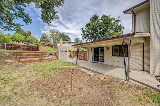 2681 S Chase Lane, Lakewood, CO 80227