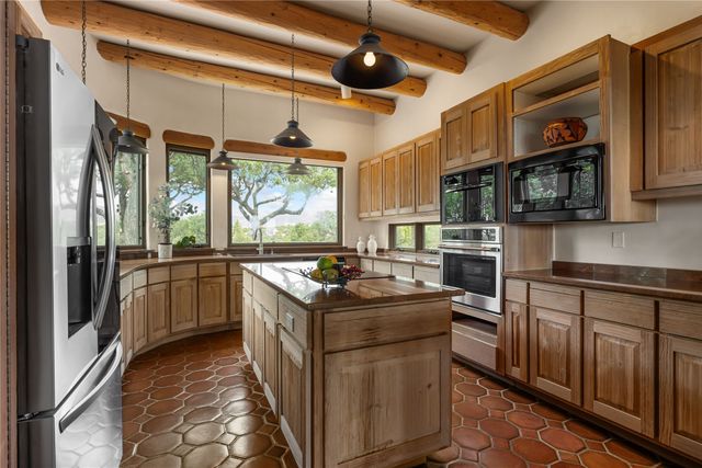 40 N Vuelta Herradura, Santa Fe, NM 87506