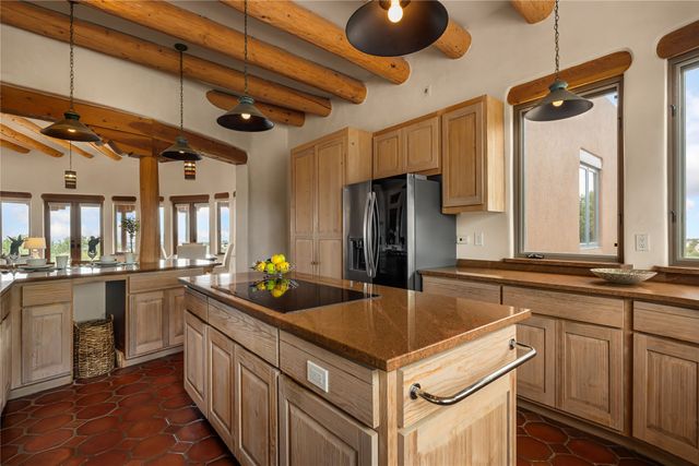 40 N Vuelta Herradura, Santa Fe, NM 87506