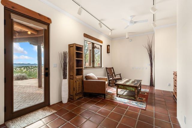 40 N Vuelta Herradura, Santa Fe, NM 87506
