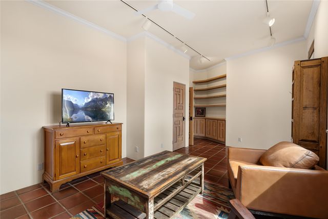 40 N Vuelta Herradura, Santa Fe, NM 87506