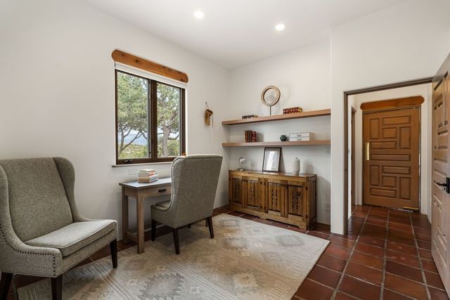 40 N Vuelta Herradura, Santa Fe, NM 87506