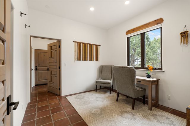 40 N Vuelta Herradura, Santa Fe, NM 87506