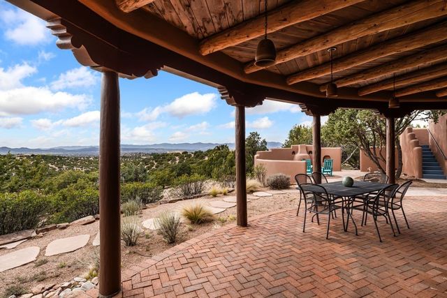 40 N Vuelta Herradura, Santa Fe, NM 87506