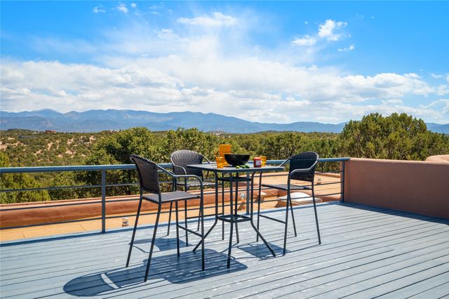 40 N Vuelta Herradura, Santa Fe, NM 87506