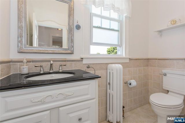 256 Raymond Street, Hasbrouck Heights, NJ 07604