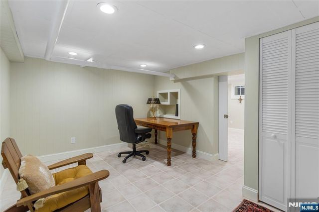256 Raymond Street, Hasbrouck Heights, NJ 07604