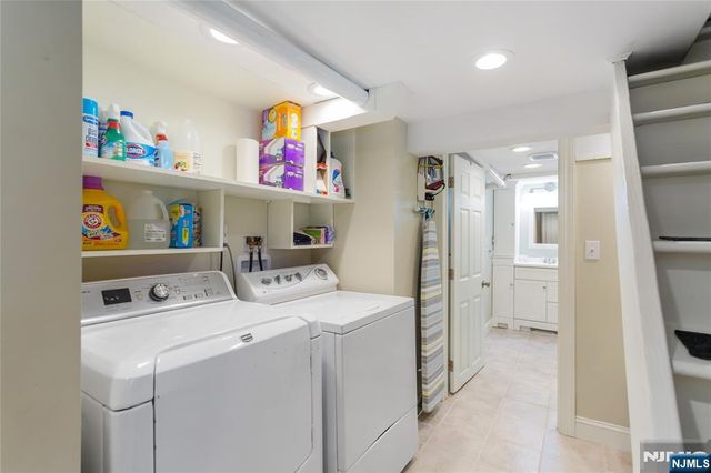256 Raymond Street, Hasbrouck Heights, NJ 07604