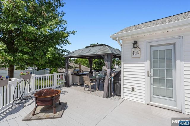 256 Raymond Street, Hasbrouck Heights, NJ 07604