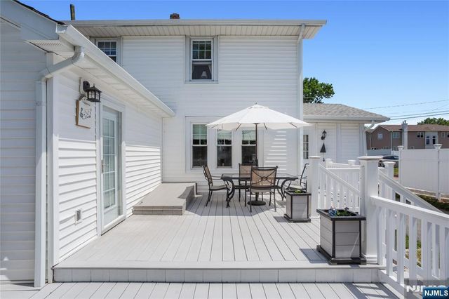 256 Raymond Street, Hasbrouck Heights, NJ 07604