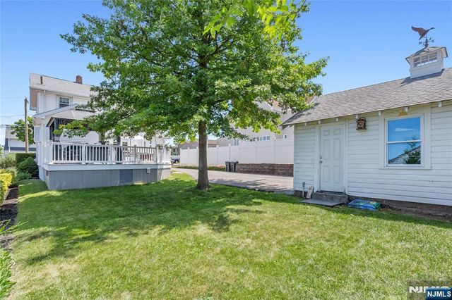256 Raymond Street, Hasbrouck Heights, NJ 07604