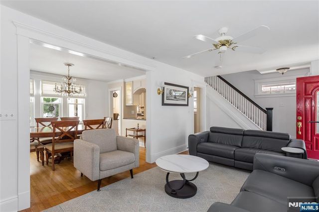 256 Raymond Street, Hasbrouck Heights, NJ 07604