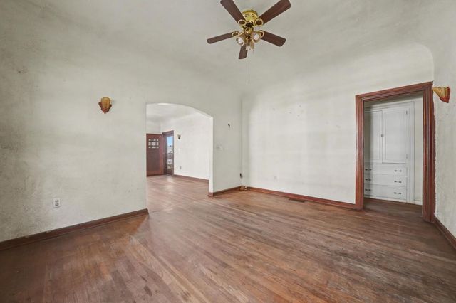 423 Preston Ave, Ione, CA 95640