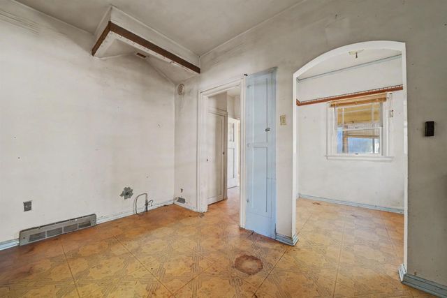 423 Preston Ave, Ione, CA 95640