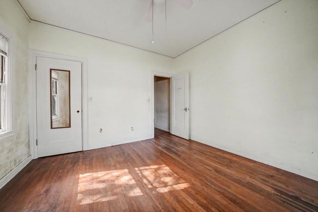 423 Preston Ave, Ione, CA 95640