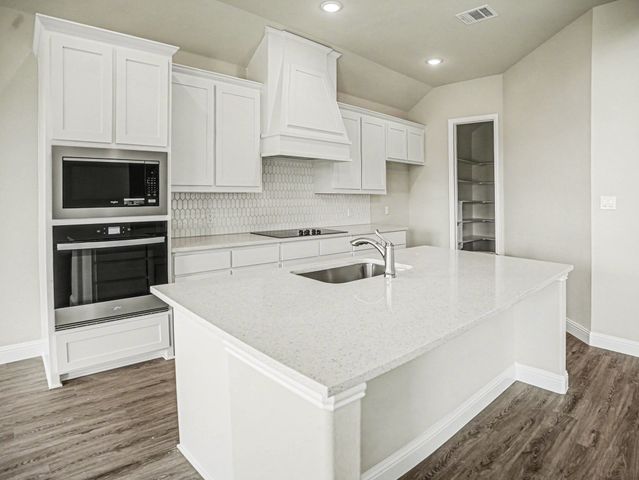 1808 Barrix Court, Desoto, TX 75115