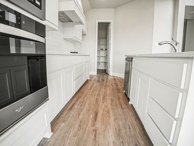 1808 Barrix Court, Desoto, TX 75115