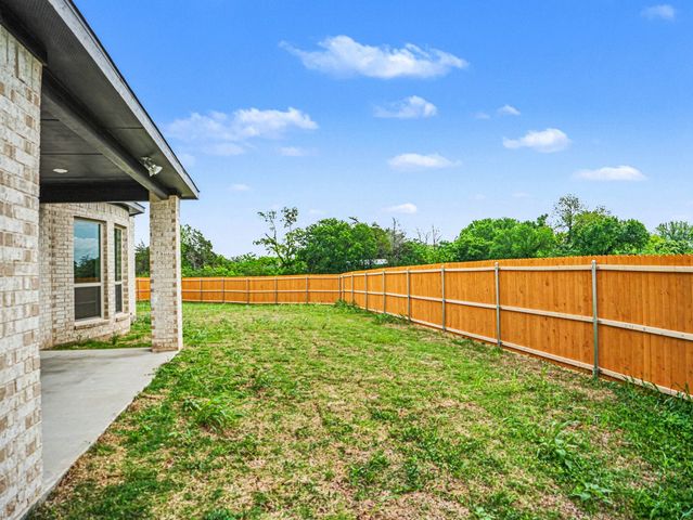 1808 Barrix Court, Desoto, TX 75115