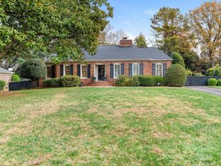 3239 Sunnybrook Drive, Charlotte, NC 28210