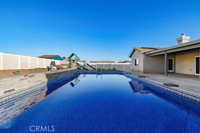 6834 Phoenix Court, Hesperia, CA 92345