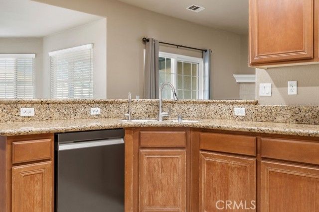 6834 Phoenix Court, Hesperia, CA 92345