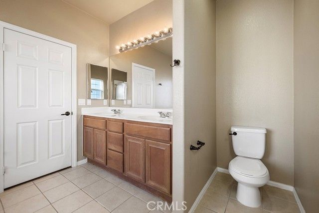 6834 Phoenix Court, Hesperia, CA 92345