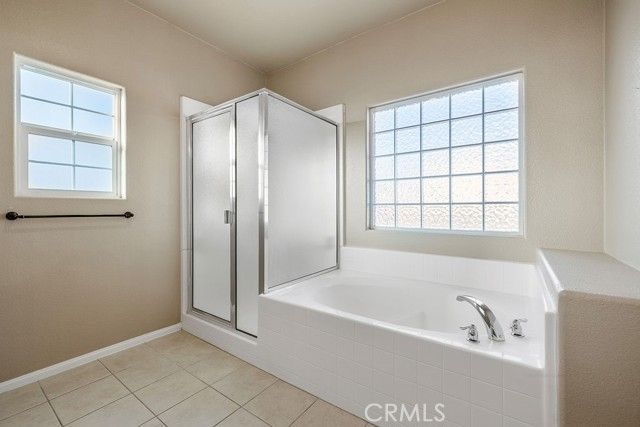 6834 Phoenix Court, Hesperia, CA 92345