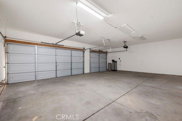 6834 Phoenix Court, Hesperia, CA 92345