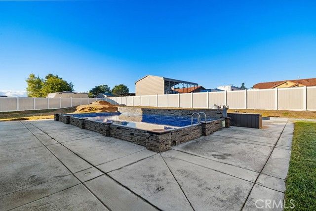 6834 Phoenix Court, Hesperia, CA 92345