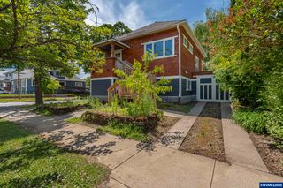 1498 Ferry St SE, Salem, OR 97301