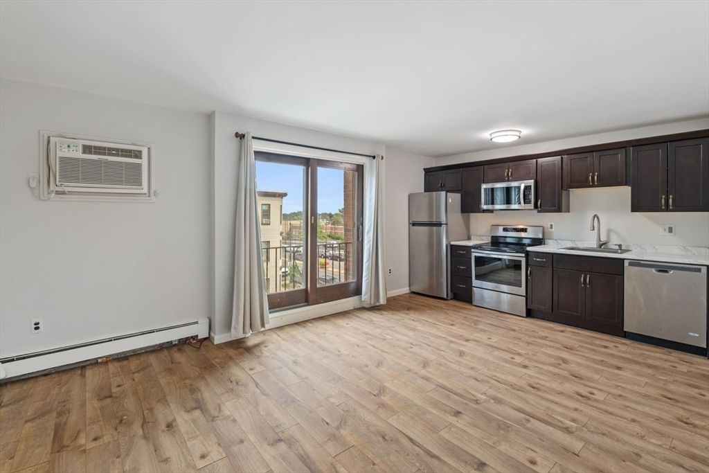 1030 Bennington 15, Boston, MA 02128