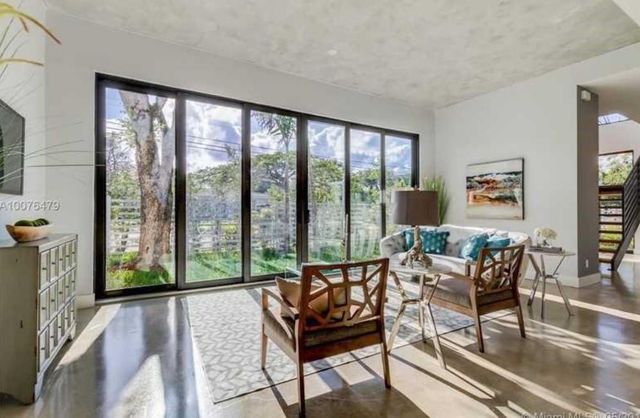 1400 NE 6 St 1400, Fort Lauderdale, FL 33304