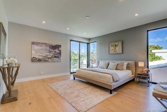 1400 NE 6 St 1400, Fort Lauderdale, FL 33304