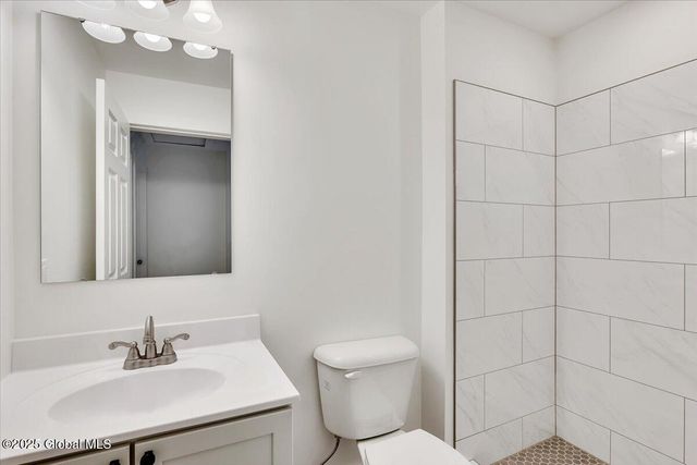 20 Brayton Road, Queensbury, NY 12845