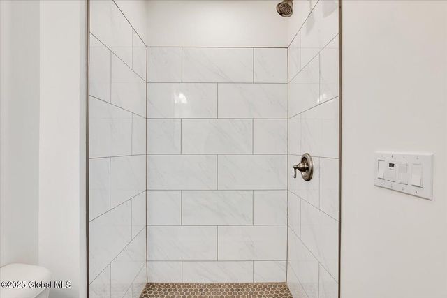 20 Brayton Road, Queensbury, NY 12845