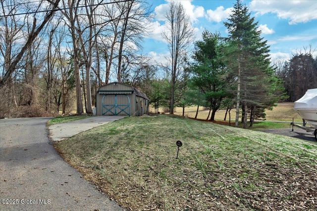 20 Brayton Road, Queensbury, NY 12845