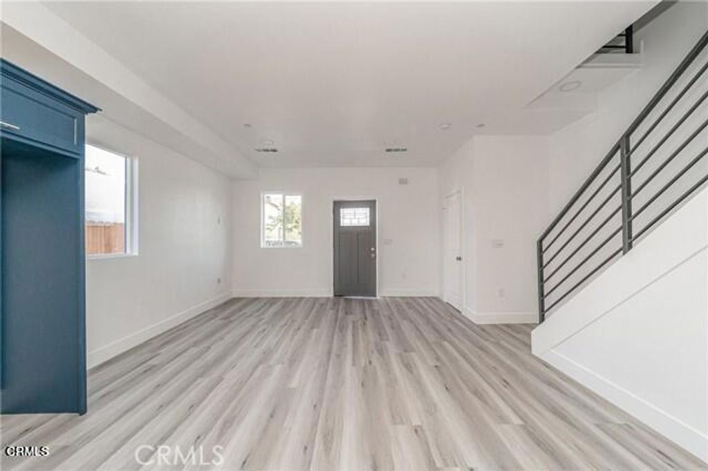 6375 Converse Avenue A, Los Angeles, CA 90001