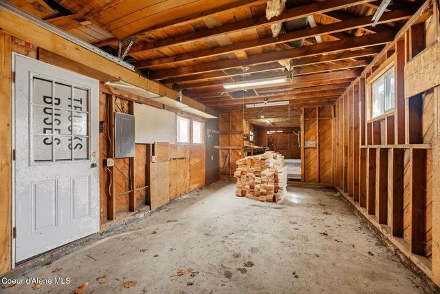 210 W 3rd Ave, Clark Fork, ID 83811