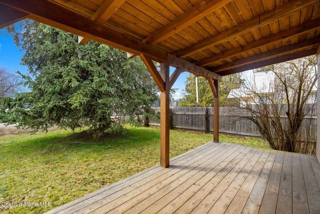 210 W 3rd Ave, Clark Fork, ID 83811