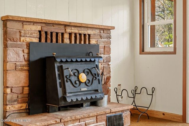 210 W 3rd Ave, Clark Fork, ID 83811