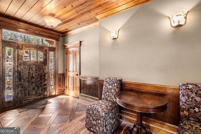 577 Beech Cove Drive, Hiawassee, GA 30546