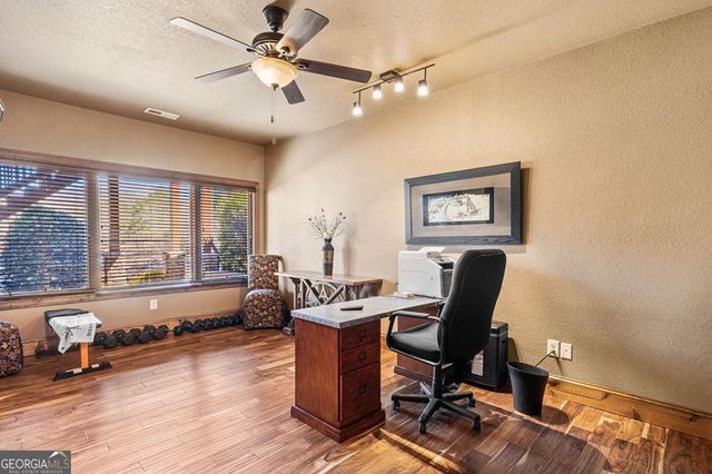 577 Beech Cove Drive, Hiawassee, GA 30546