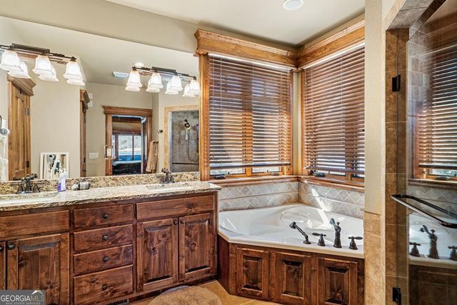 577 Beech Cove Drive, Hiawassee, GA 30546