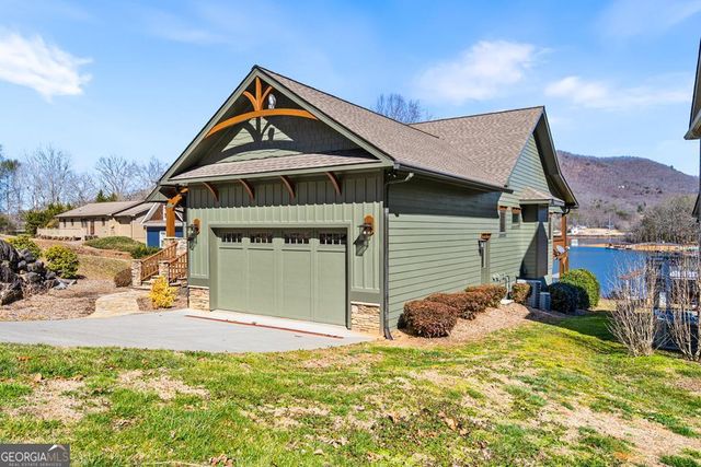 577 Beech Cove Drive, Hiawassee, GA 30546