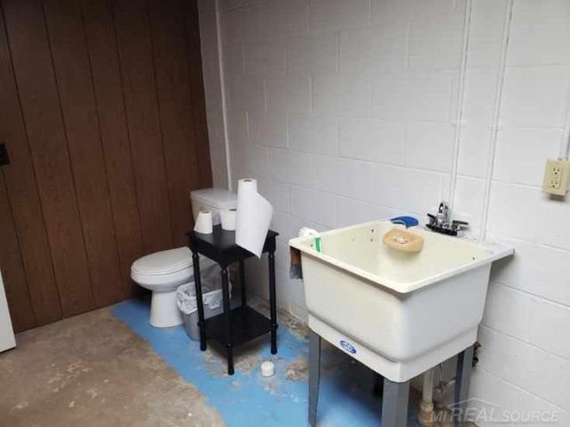 816 Virginia Avenue, Marysville, MI 48040