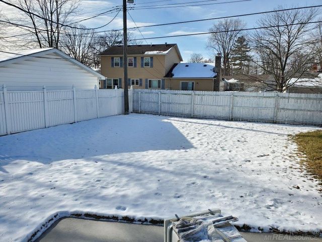 816 Virginia Avenue, Marysville, MI 48040