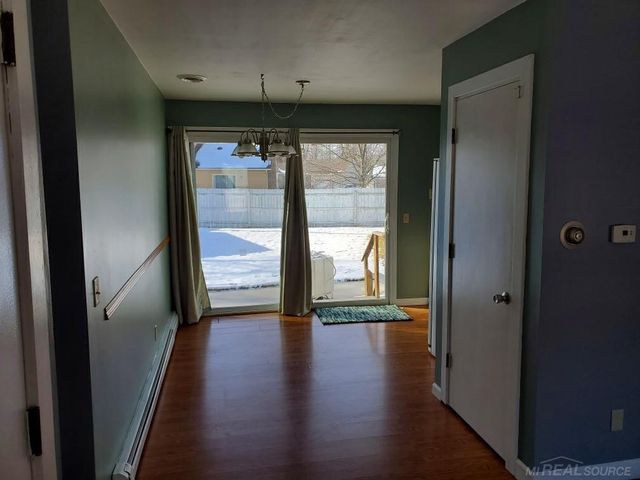 816 Virginia Avenue, Marysville, MI 48040